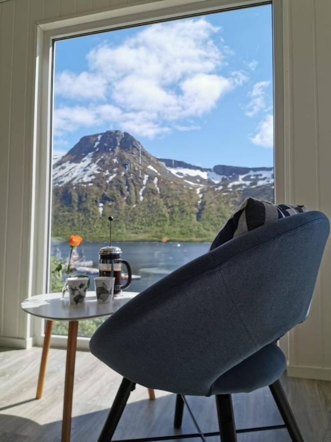 Waterfront Senja Apartment Torsken Екстериор снимка