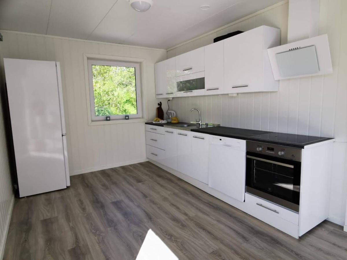 Waterfront Senja Apartment Torsken Екстериор снимка