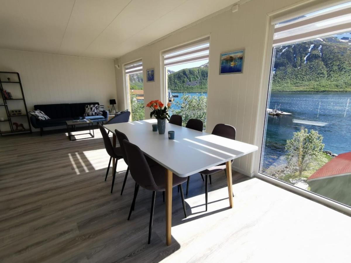Waterfront Senja Apartment Torsken Екстериор снимка