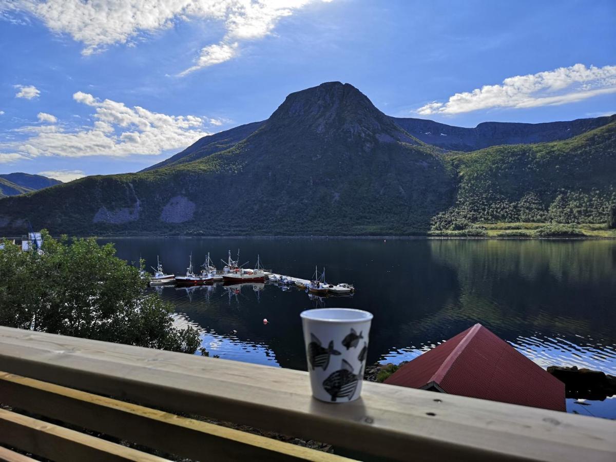 Waterfront Senja Apartment Torsken Екстериор снимка